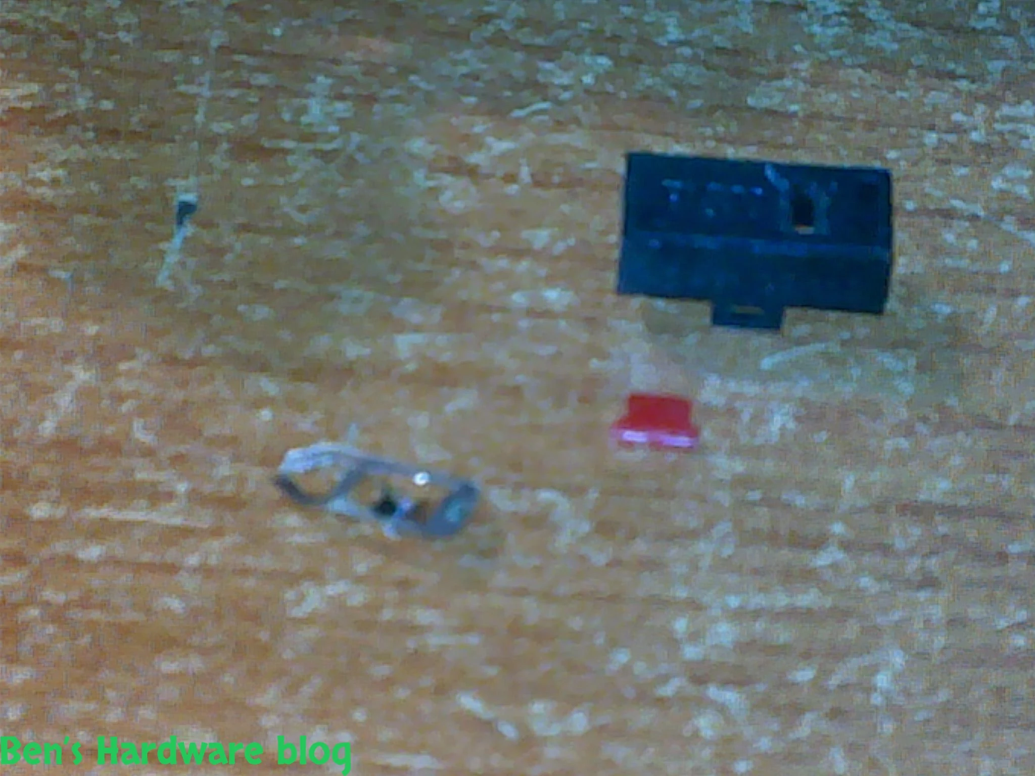 Fixing_Wireless_Mouses_Buttons11.webp