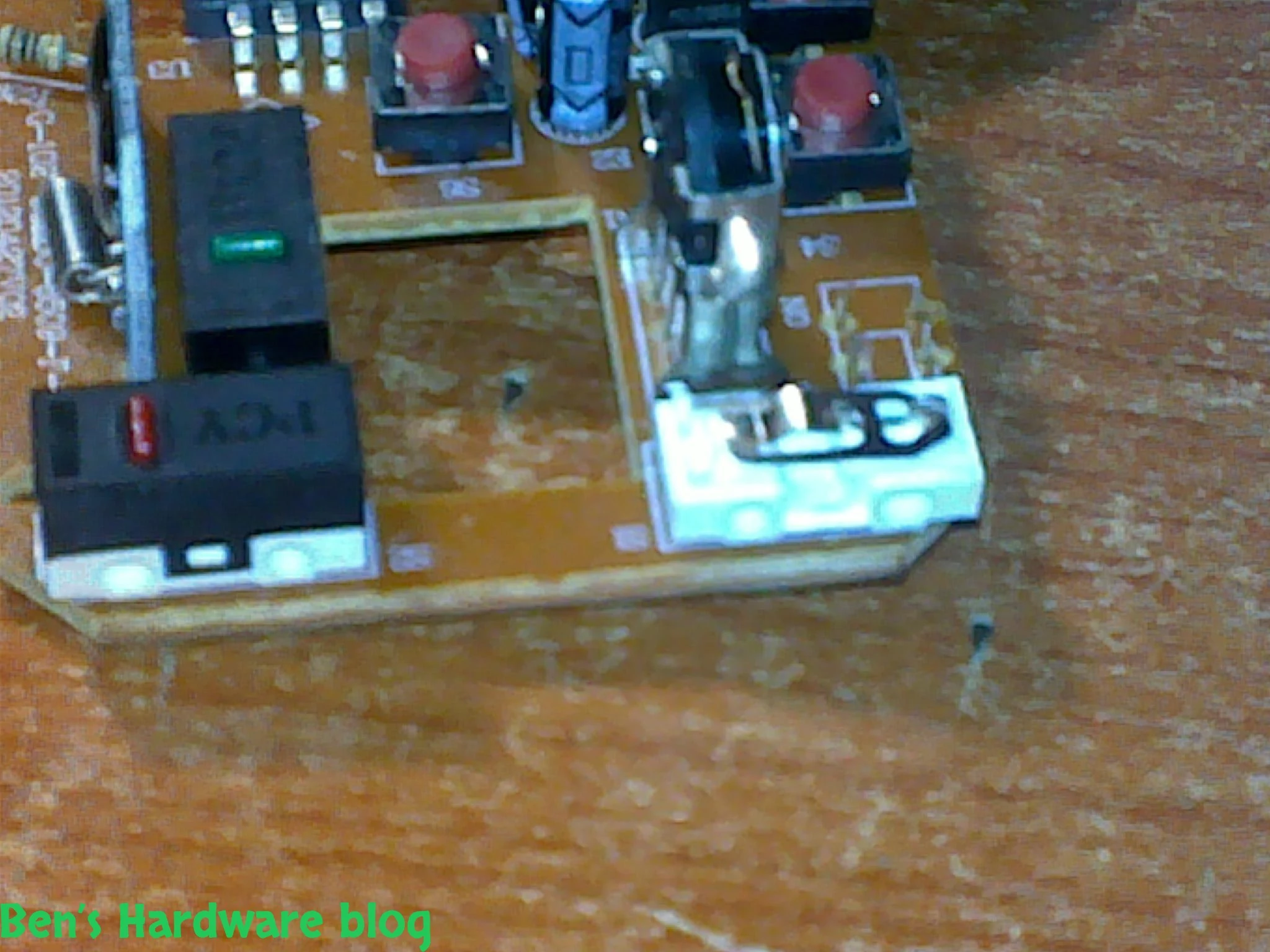 Fixing_Wireless_Mouses_Buttons13.webp