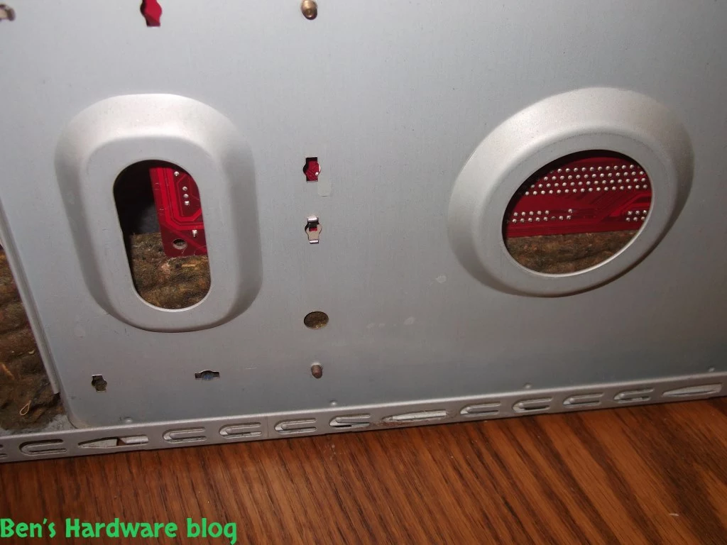Home_Made_Computer_Case_Noise_Absorption_Solution39.webp