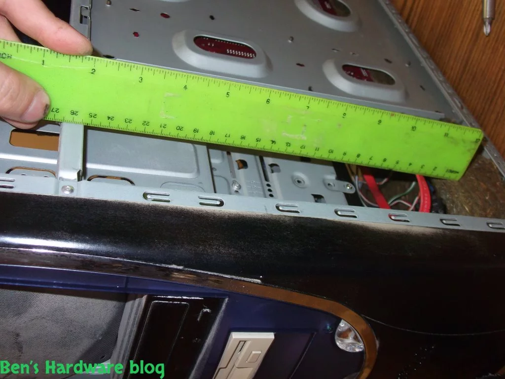 Home_Made_Computer_Case_Noise_Absorption_Solution43.webp