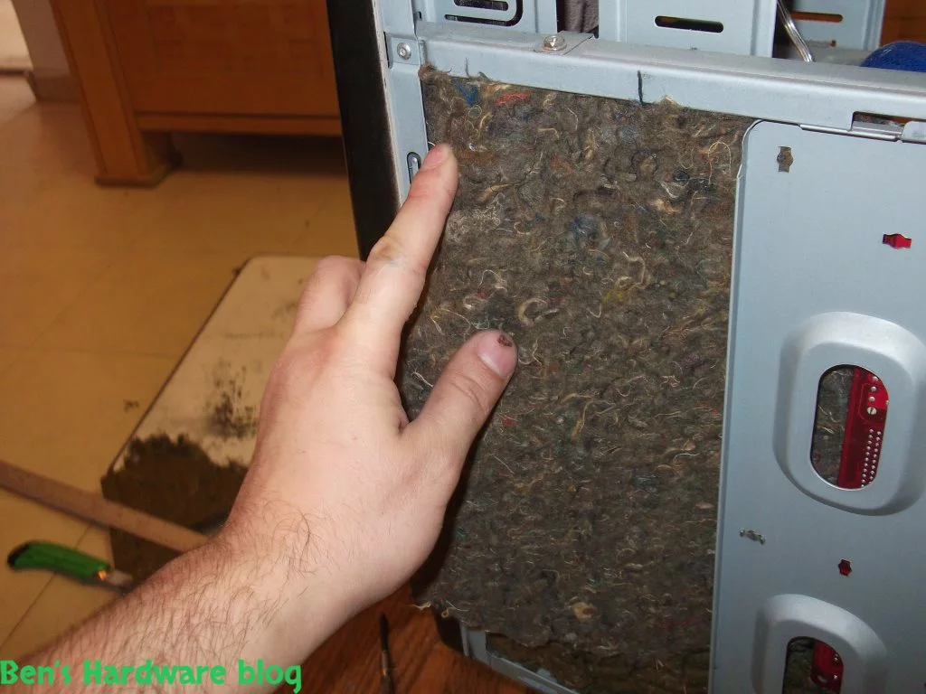 Home_Made_Computer_Case_Noise_Absorption_Solution52.webp