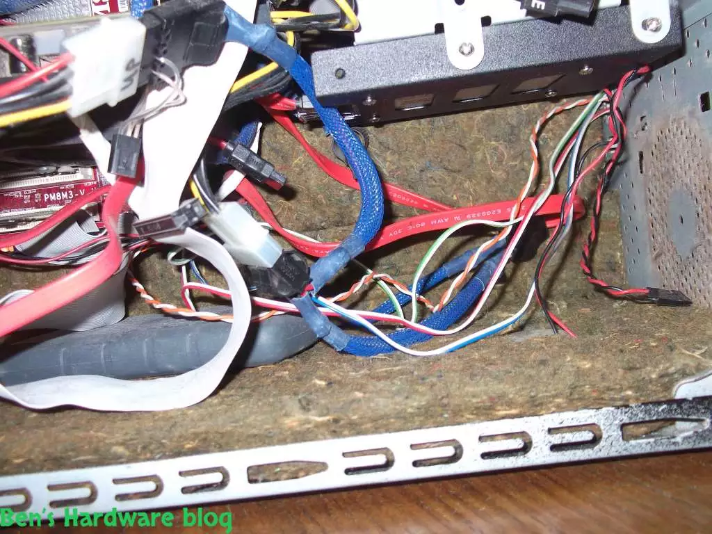 Home_Made_Computer_Case_Noise_Absorption_Solution58.webp