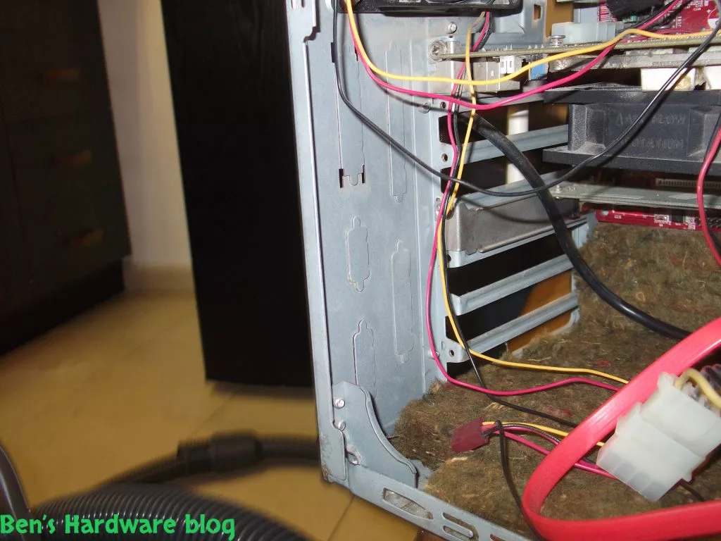 Home_Made_Computer_Case_Noise_Absorption_Solution69.webp