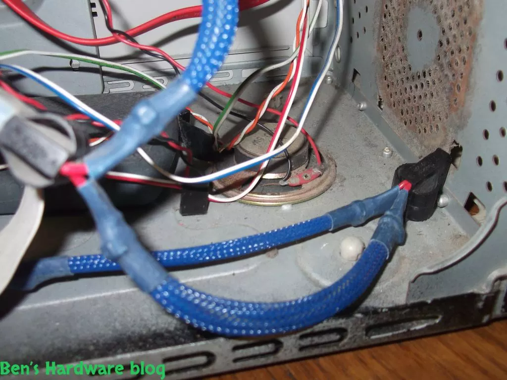 Home_Made_Computer_Case_Noise_Absorption_Solution76.webp