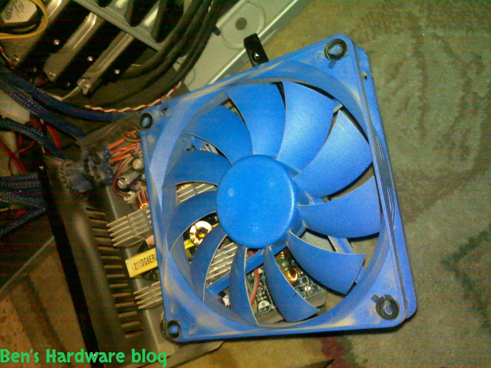 How_to_clean_a_PC_Power_Supply_Fan6.webp