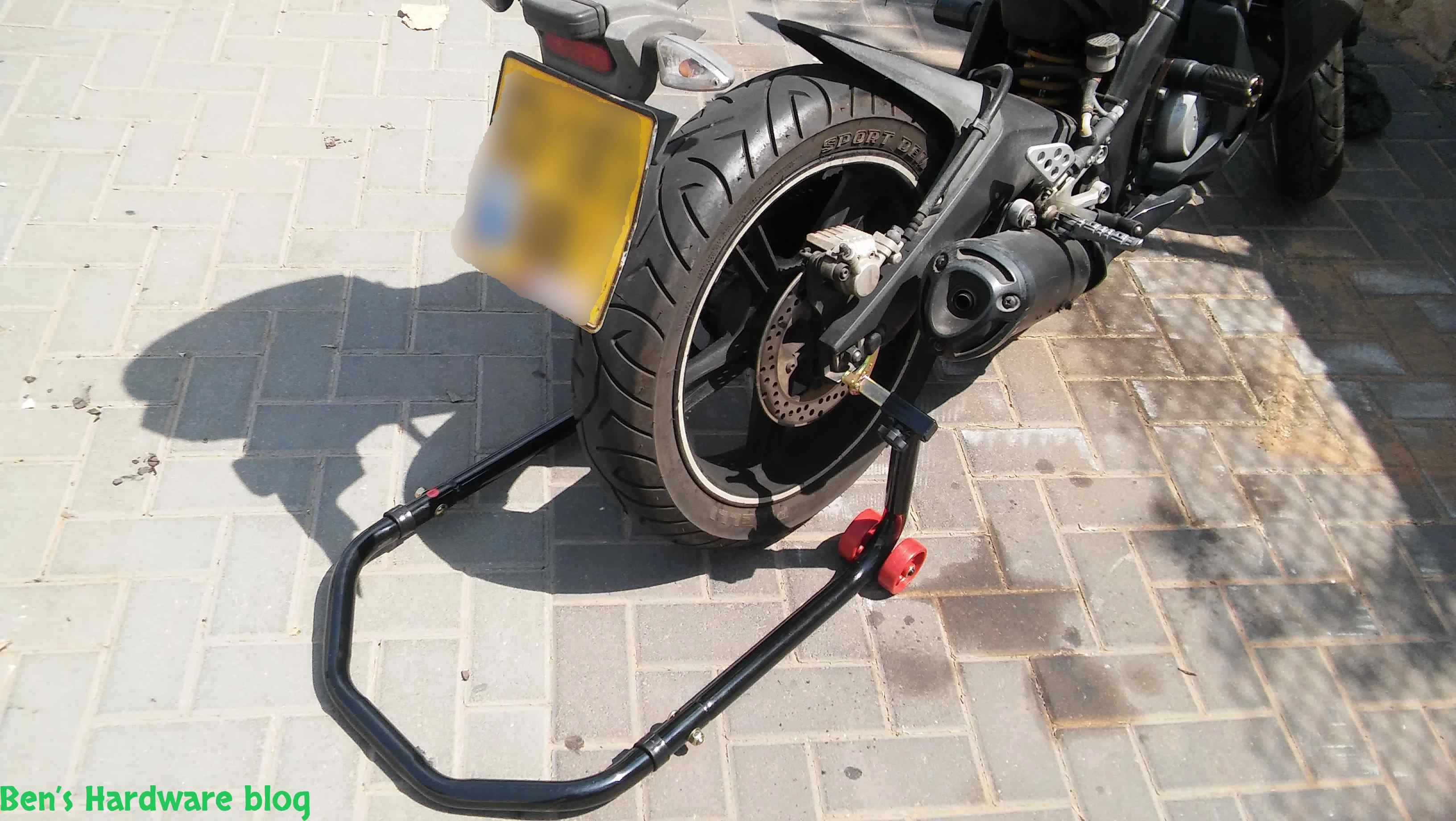Motorcycle_Rear_Stand2.webp