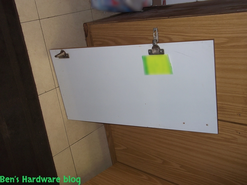 Renewing_an_old_kitchen_with_new_vinyls104.webp