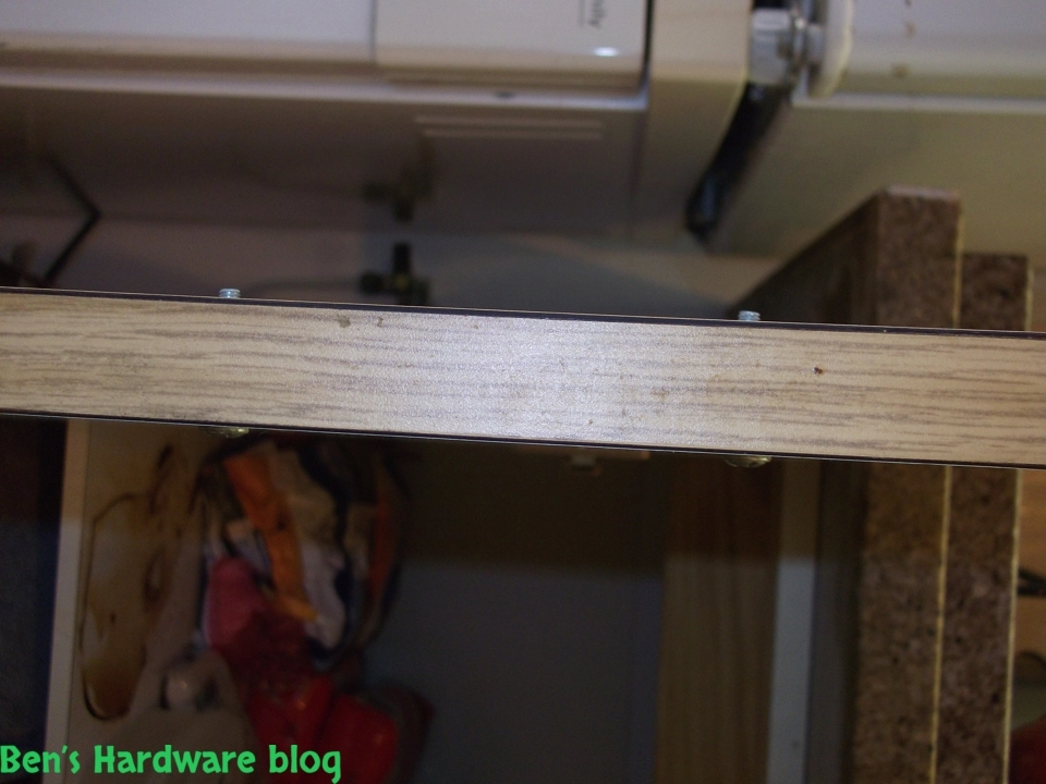 Renewing_an_old_kitchen_with_new_vinyls24.webp