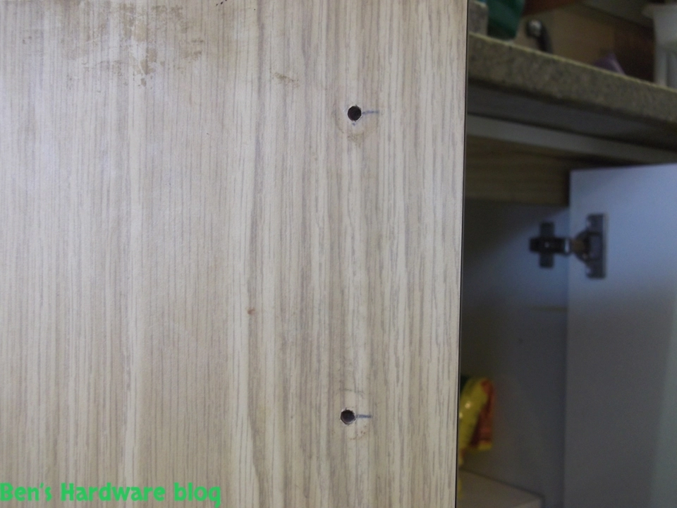 Renewing_an_old_kitchen_with_new_vinyls46.webp