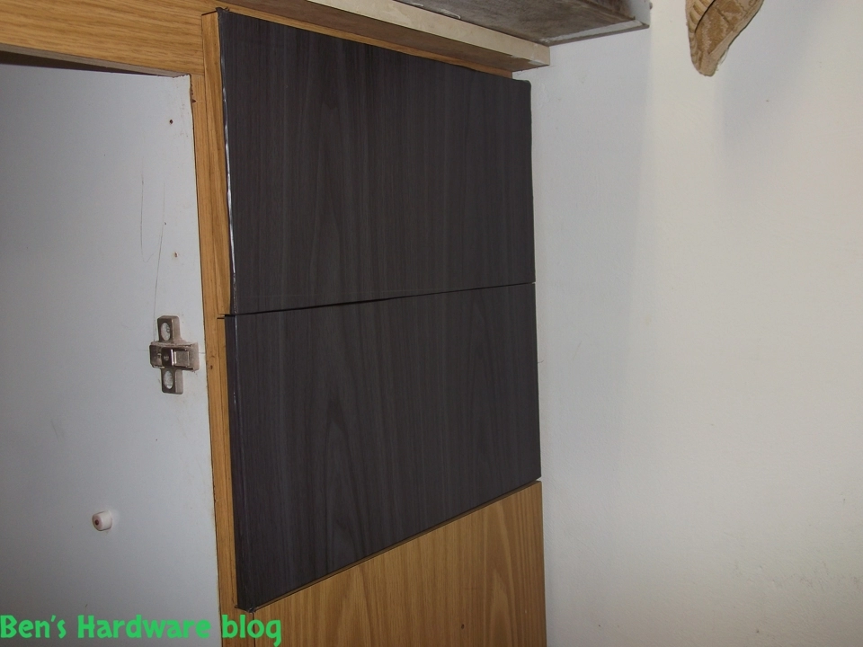 Renewing_an_old_kitchen_with_new_vinyls53.webp