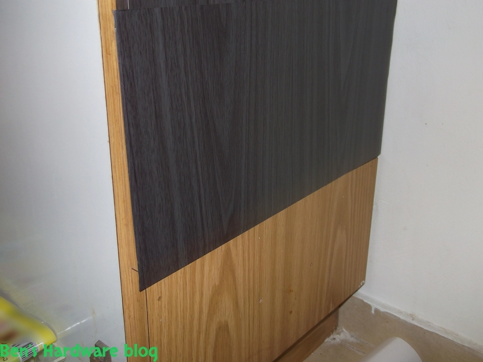 Renewing_an_old_kitchen_with_new_vinyls54.webp