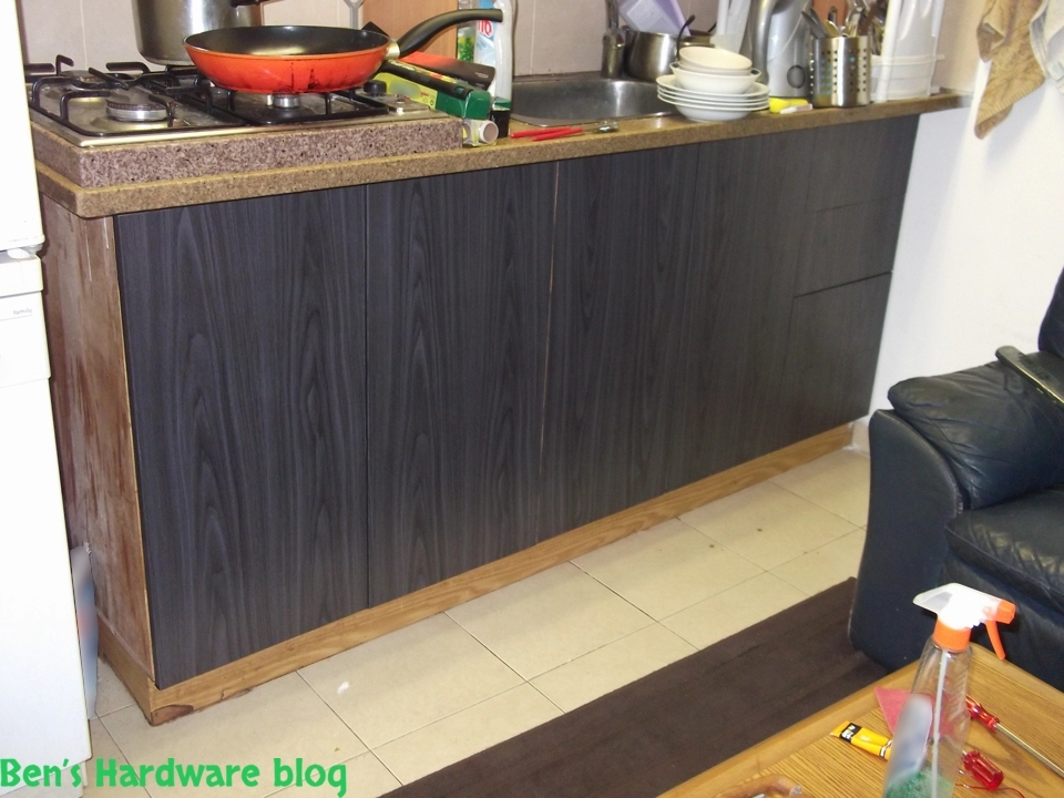 Renewing_an_old_kitchen_with_new_vinyls76.webp