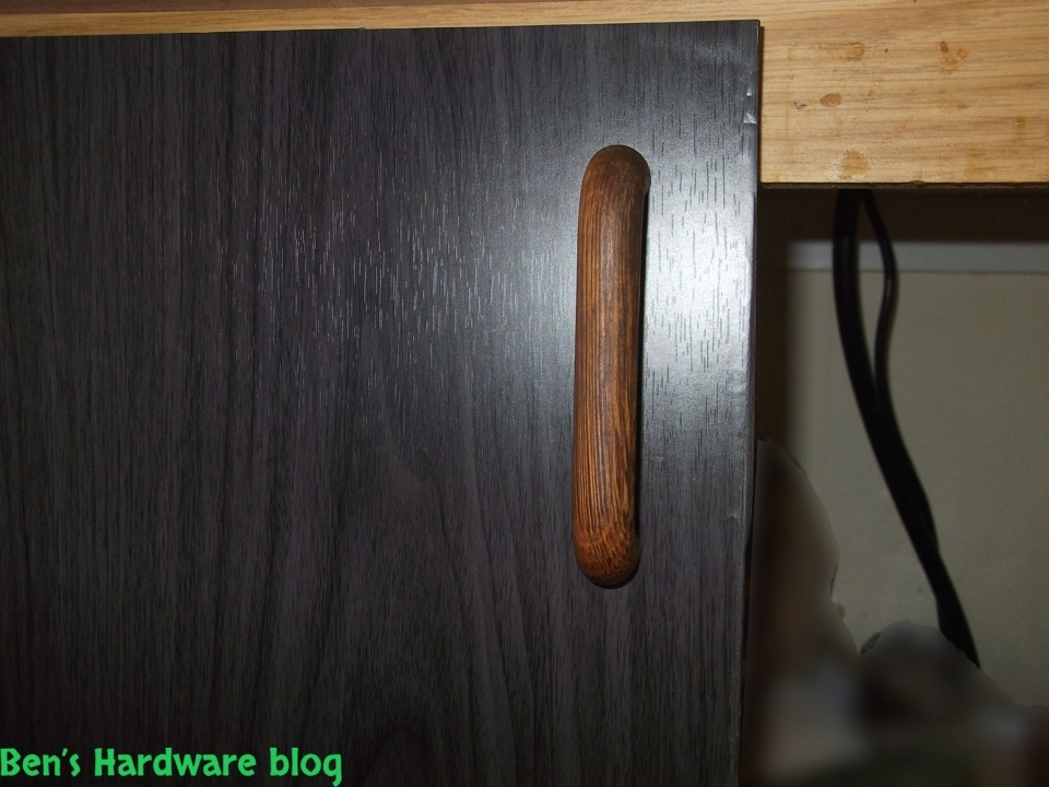 Renewing_an_old_kitchen_with_new_vinyls85.webp