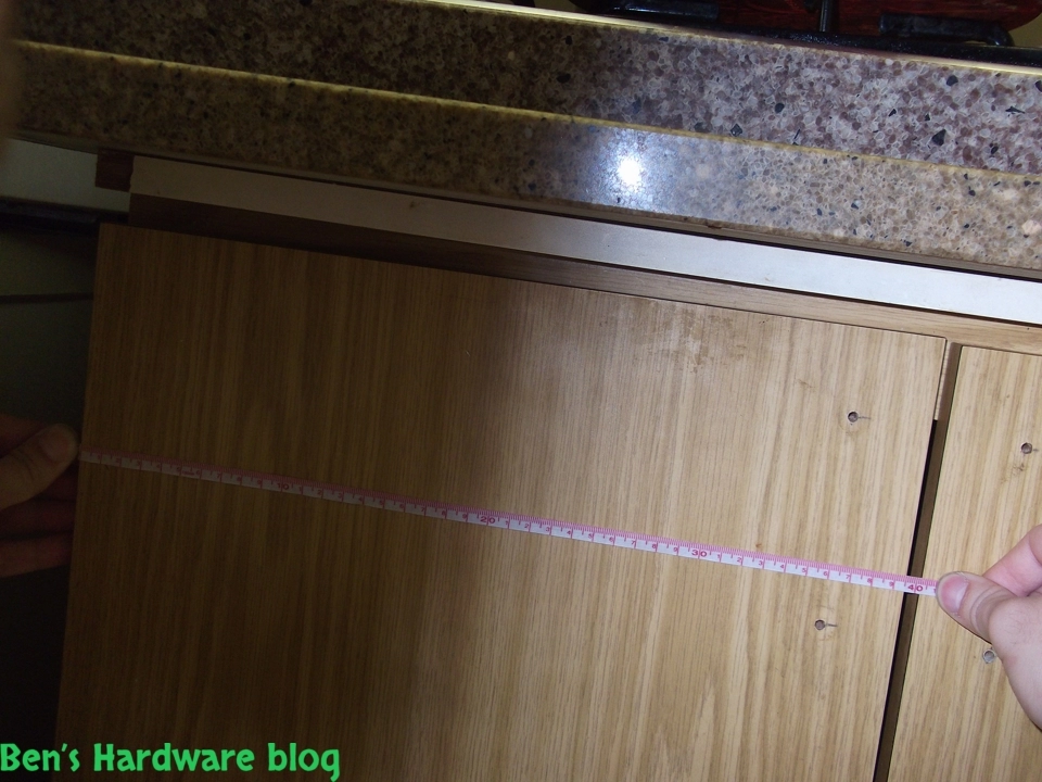 Renewing_an_old_kitchen_with_new_vinyls93.webp