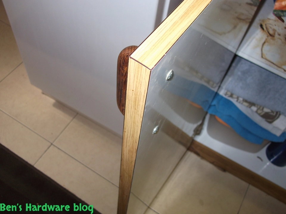 Renewing_an_old_kitchen_with_new_vinyls95.webp
