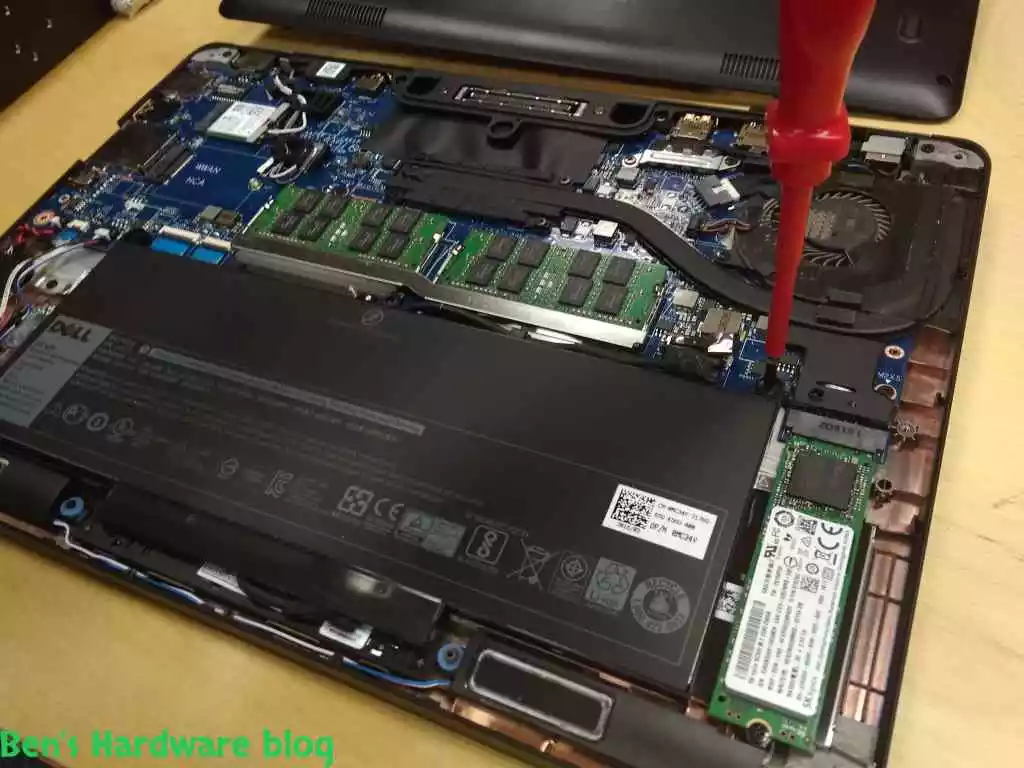 Replacing_a_Battery_for_a_Dell_Latitude_E-745020.webp