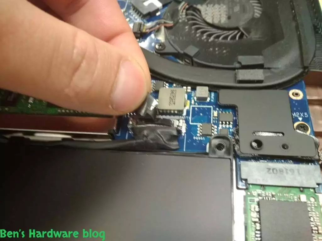 Replacing_a_Battery_for_a_Dell_Latitude_E-745023.webp