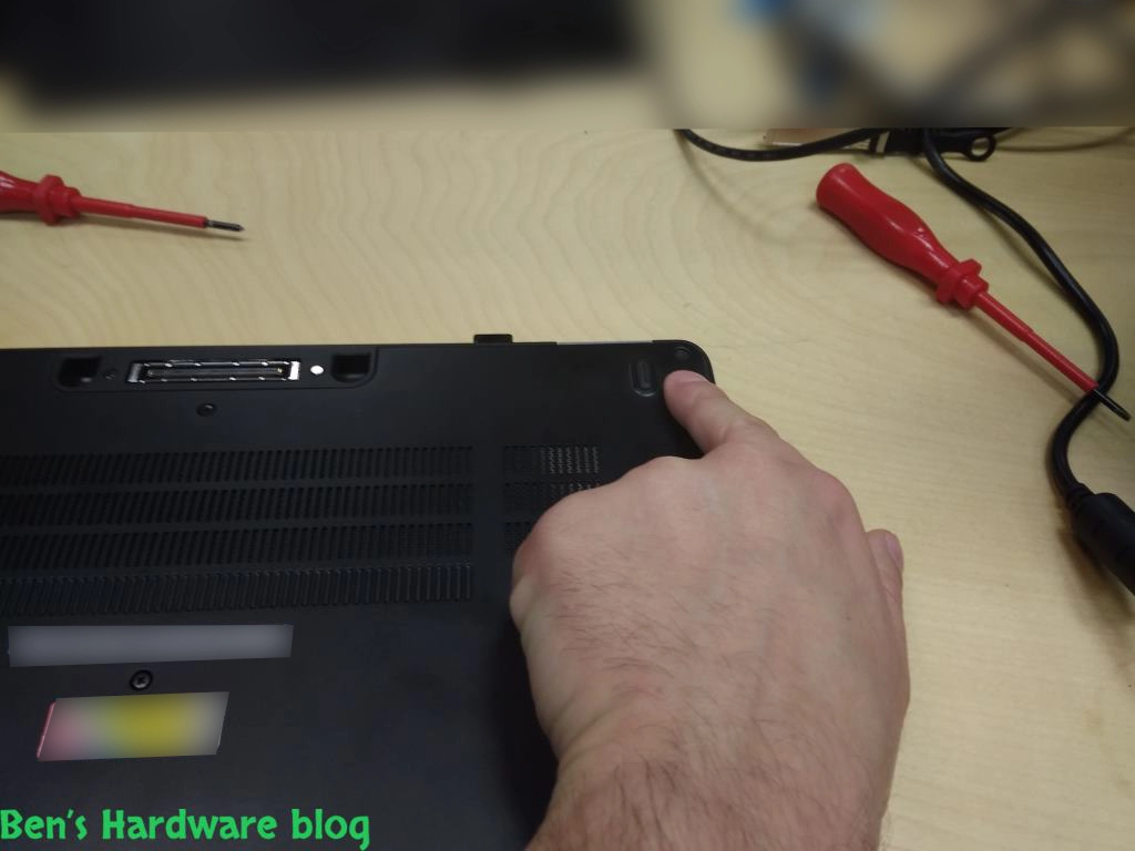 Replacing_a_Battery_for_a_Dell_Latitude_E-74503.webp