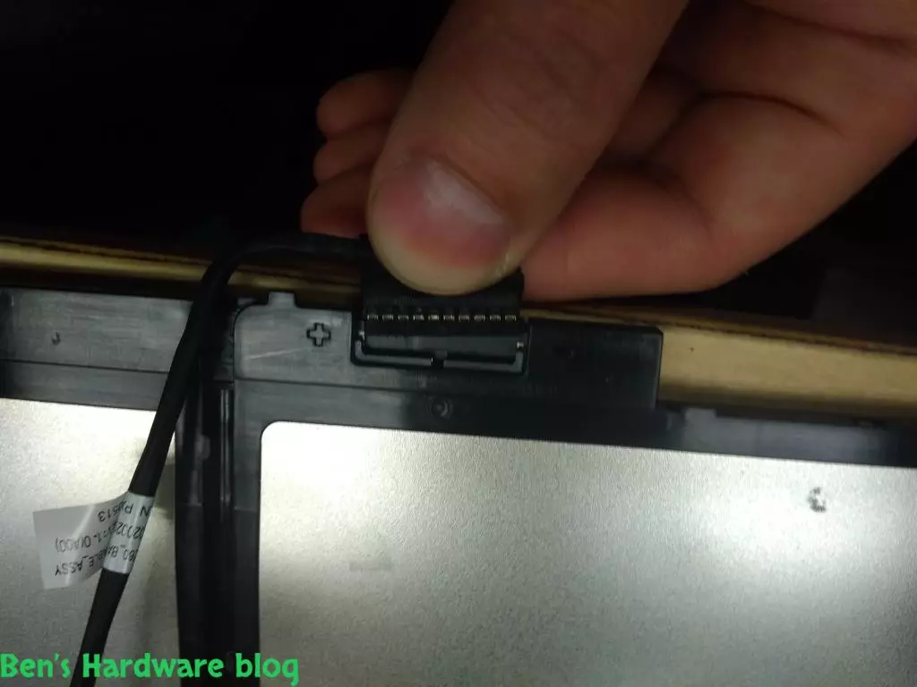 Replacing_a_Battery_for_a_Dell_Latitude_E-745052.webp