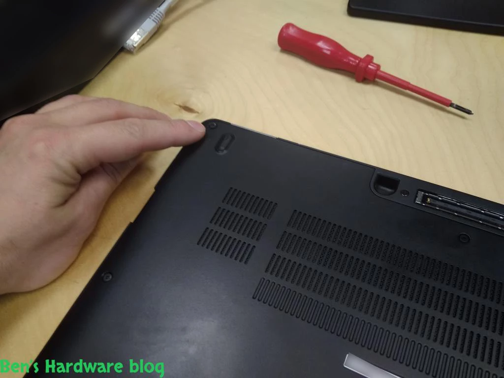 Replacing_a_Battery_for_a_Dell_Latitude_E-745055.webp