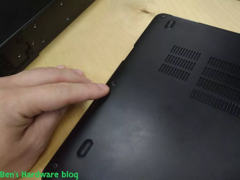 Replacing_a_Battery_for_a_Dell_Latitude_E-745064.webp