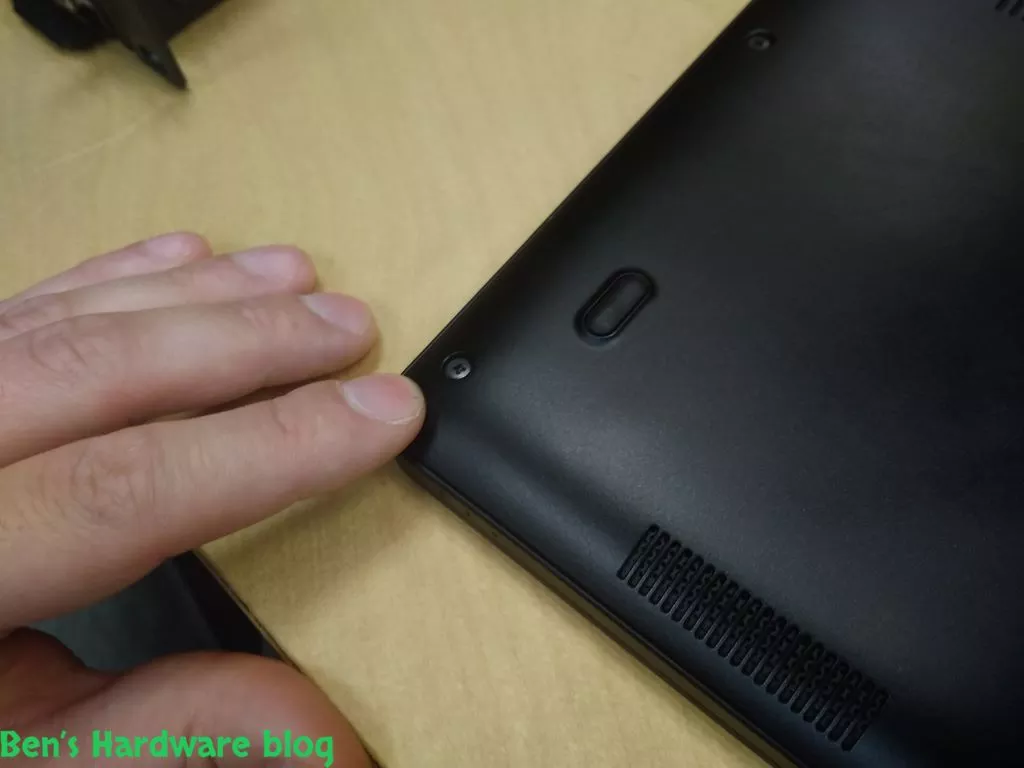 Replacing_a_Battery_for_a_Dell_Latitude_E-745065.webp