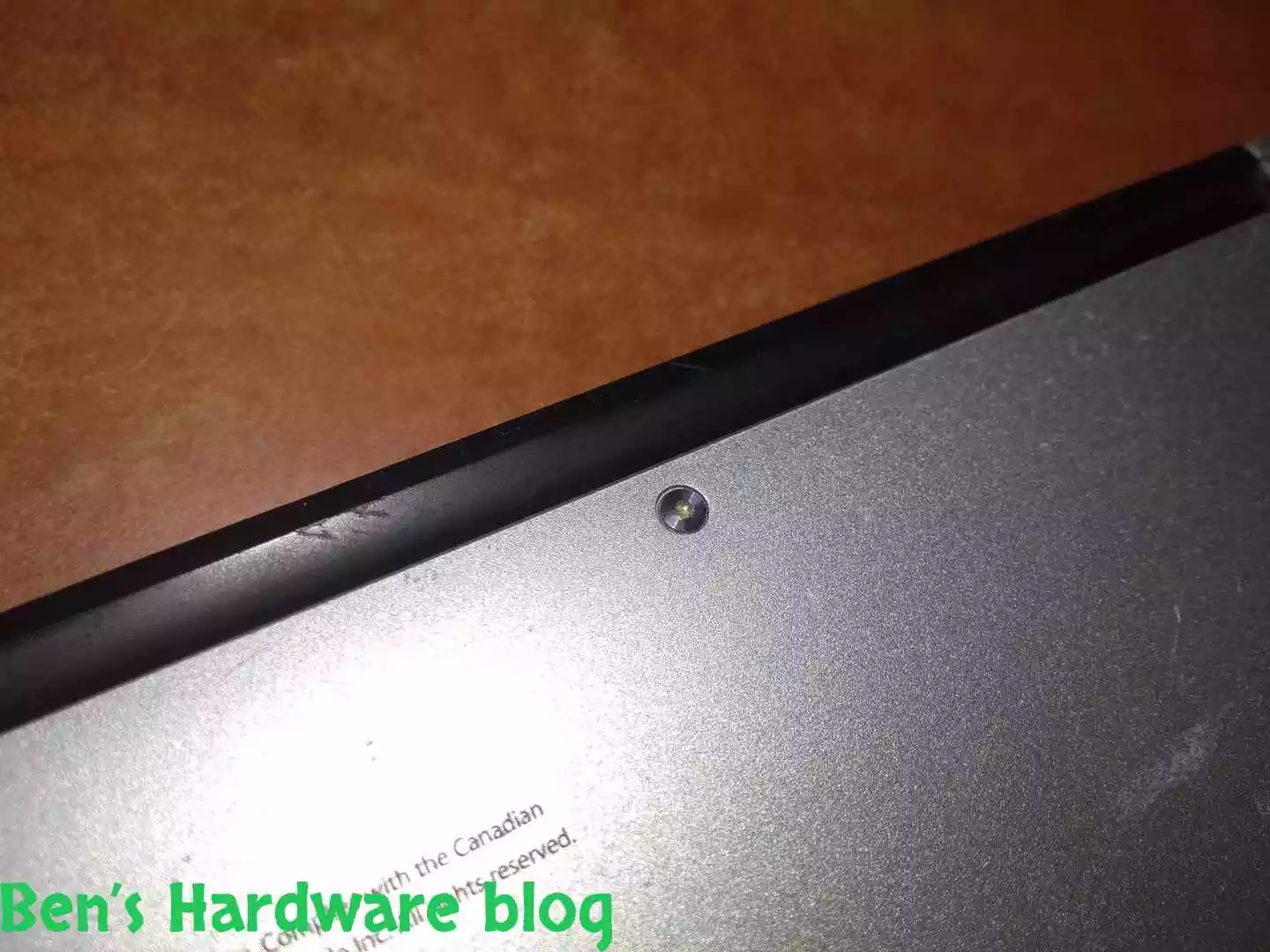 Replacing_a_Battery_for_a_MacBook_Air_2009124.webp