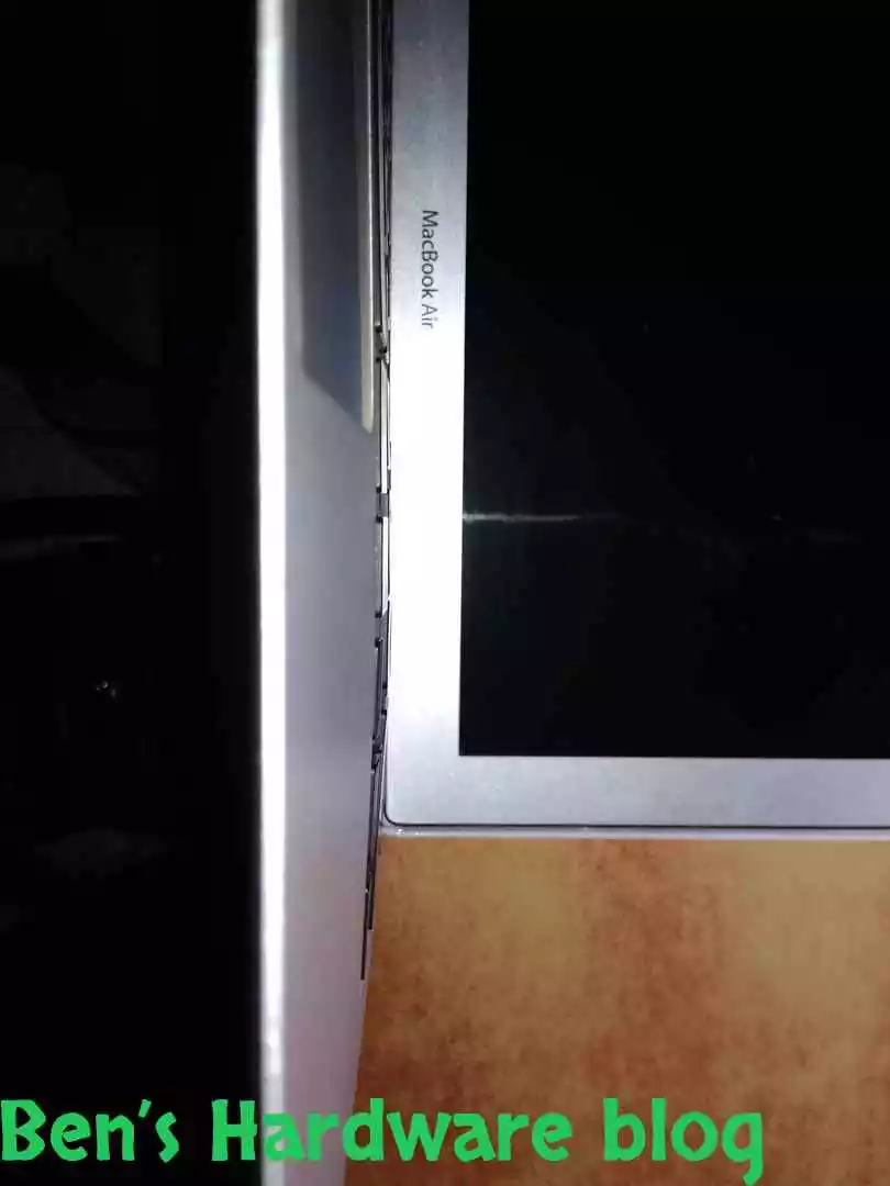 Replacing_a_Battery_for_a_MacBook_Air_200913.webp