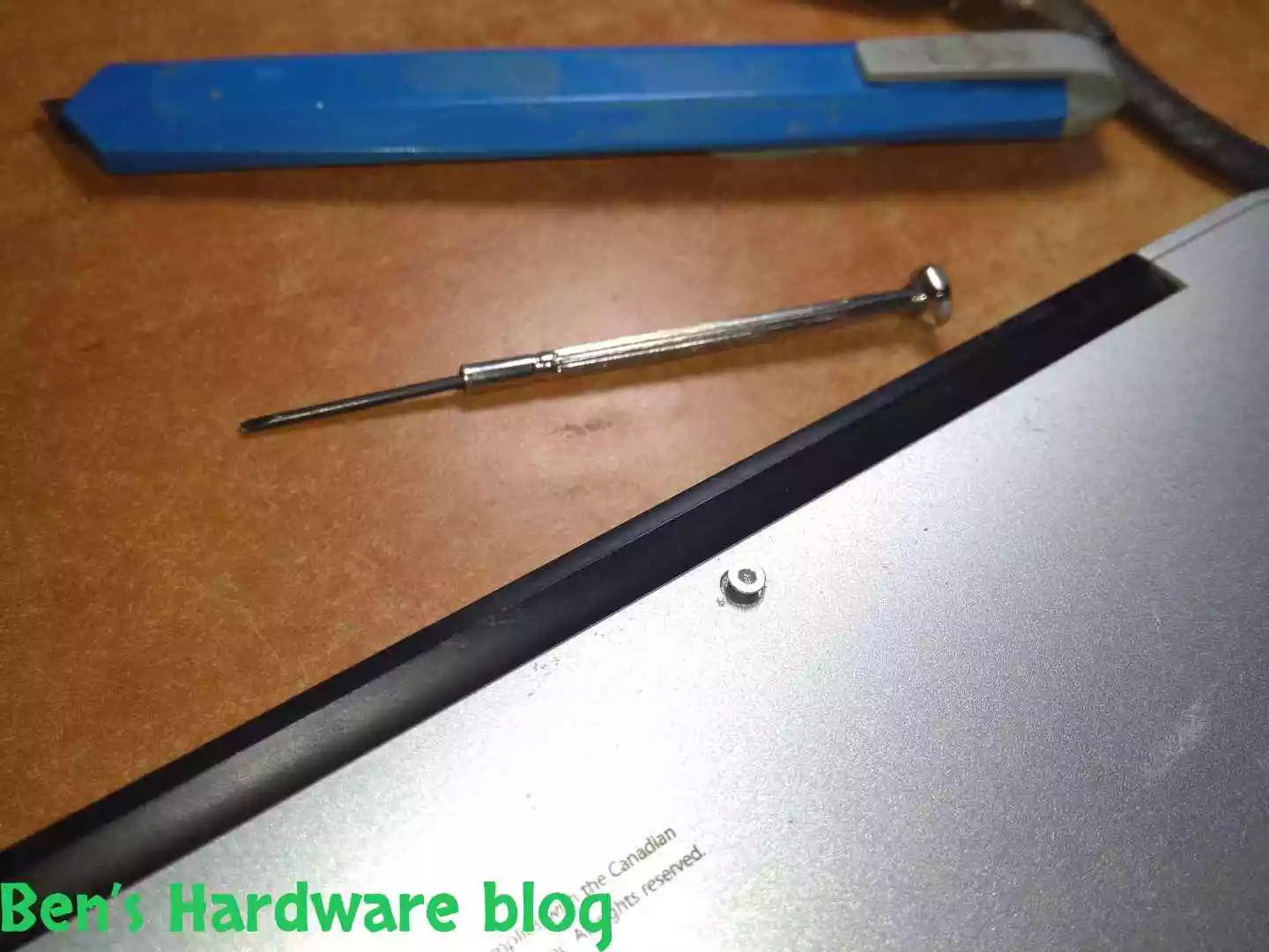 Replacing_a_Battery_for_a_MacBook_Air_2009131.webp