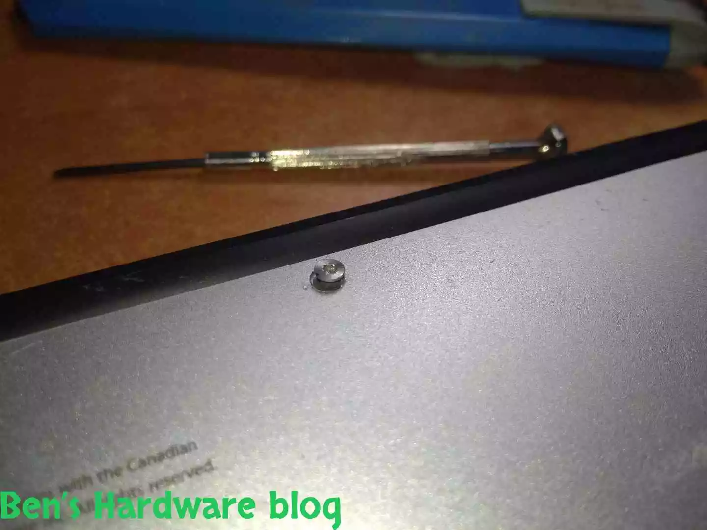 Replacing_a_Battery_for_a_MacBook_Air_2009133.webp