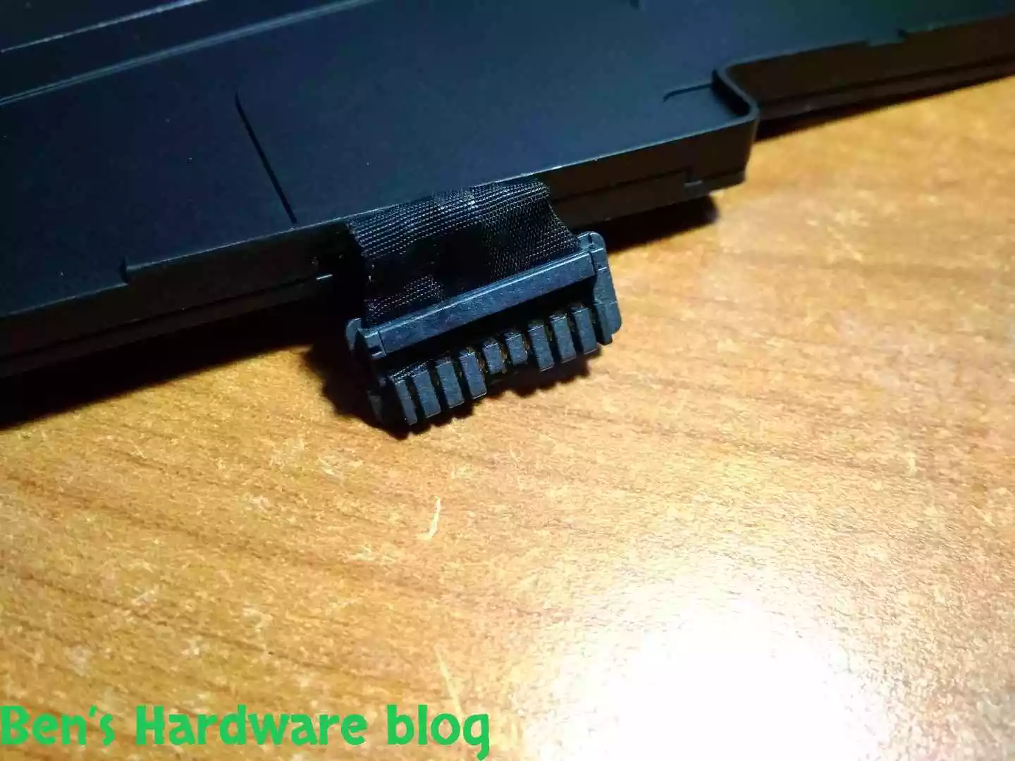 Replacing_a_Battery_for_a_MacBook_Air_2009429.webp