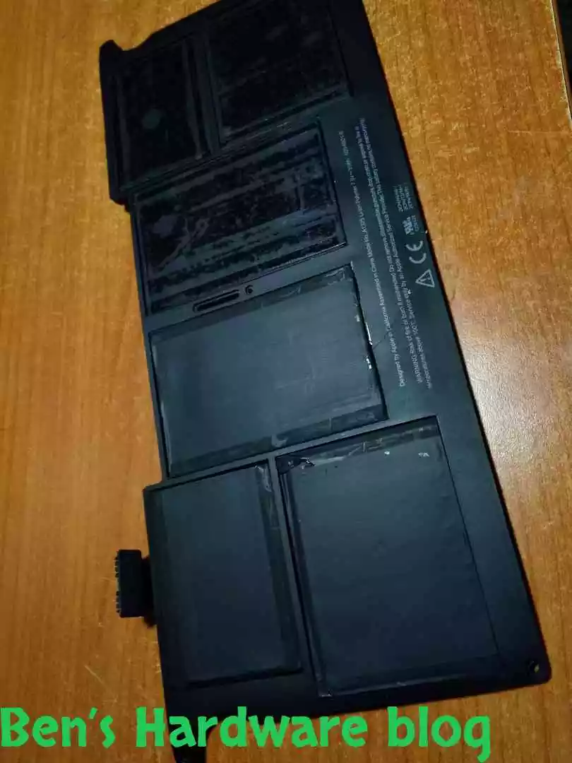 Replacing_a_Battery_for_a_MacBook_Air_2009541.webp