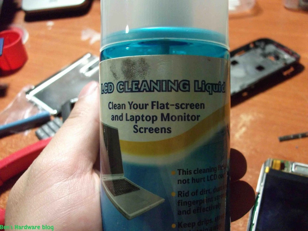Replacing_a_Nokia_E66s_case54.webp