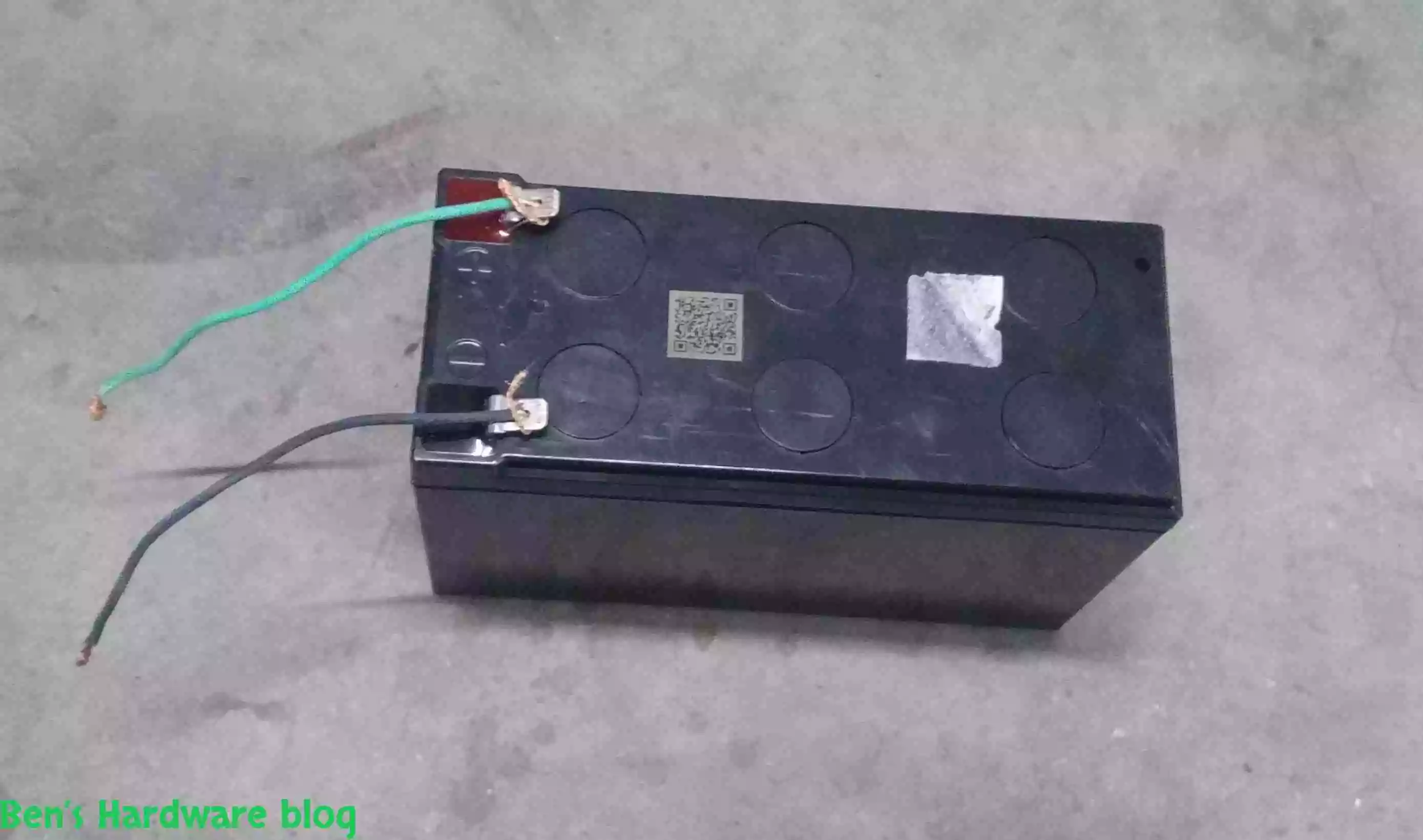 Starting_a_YZF-R125_Motorcycle_with_a_UPS_Battery6.webp