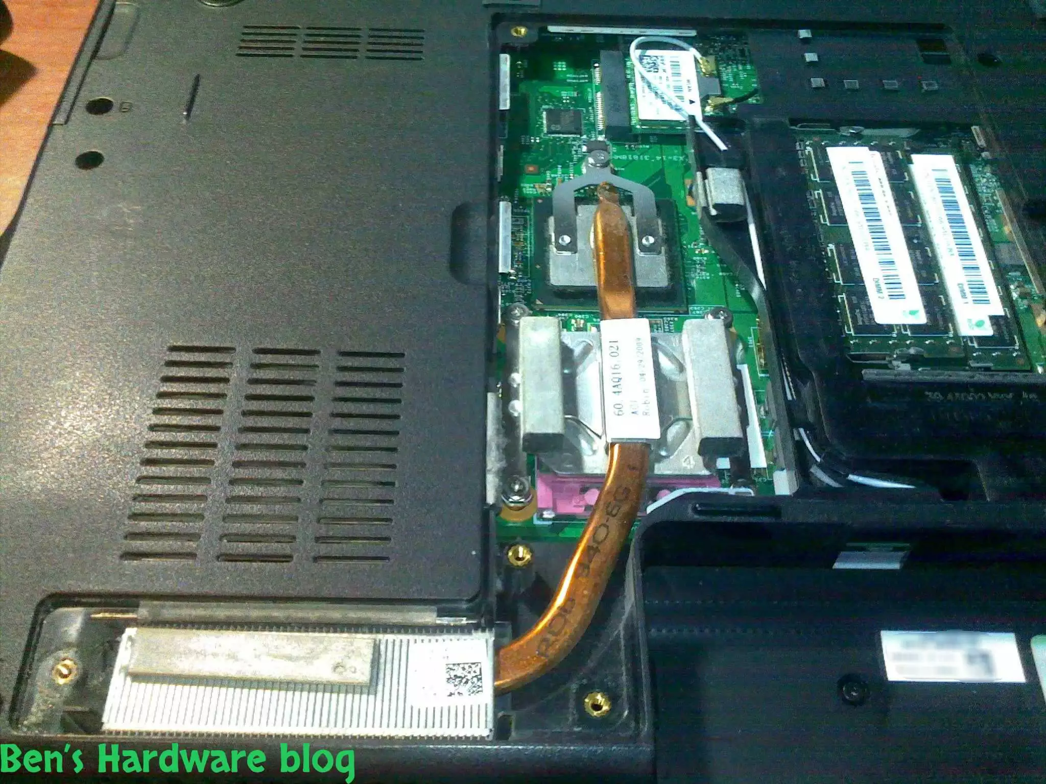 Upgrading_a_Dell_Inspiron_1545_CPU18.webp