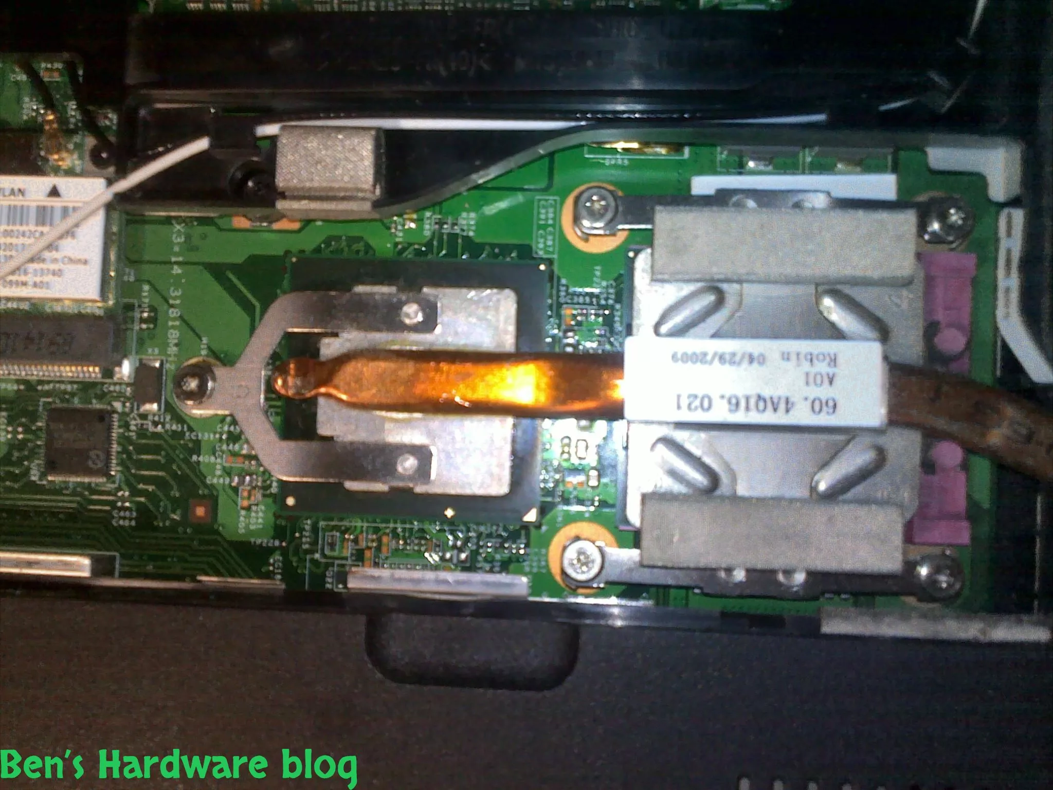 Upgrading_a_Dell_Inspiron_1545_CPU19.webp