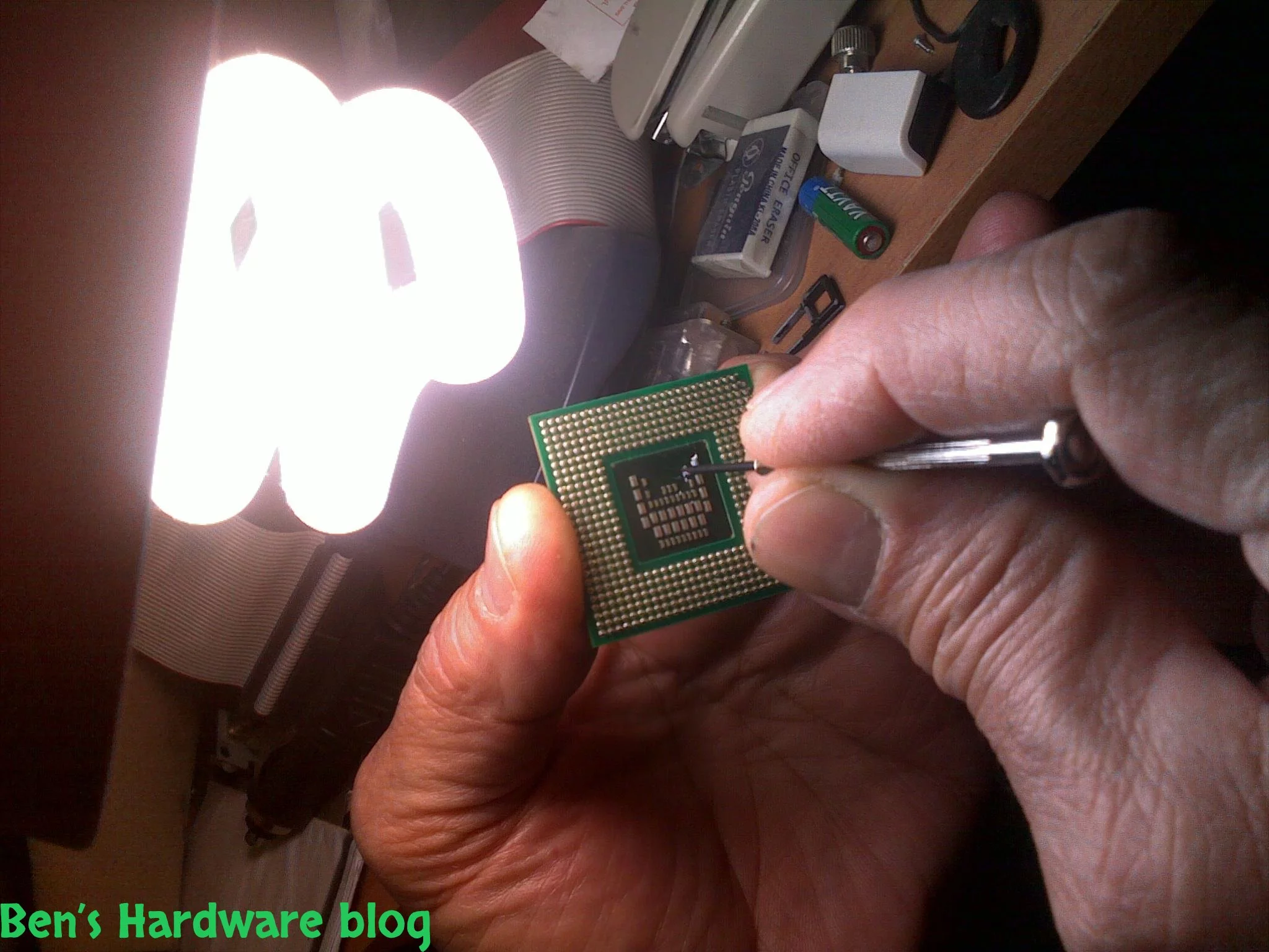 Upgrading_a_Dell_Inspiron_1545_CPU35.webp