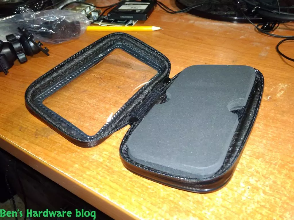 WaterProof_Smartphone_Motorcycle_Case7.webp