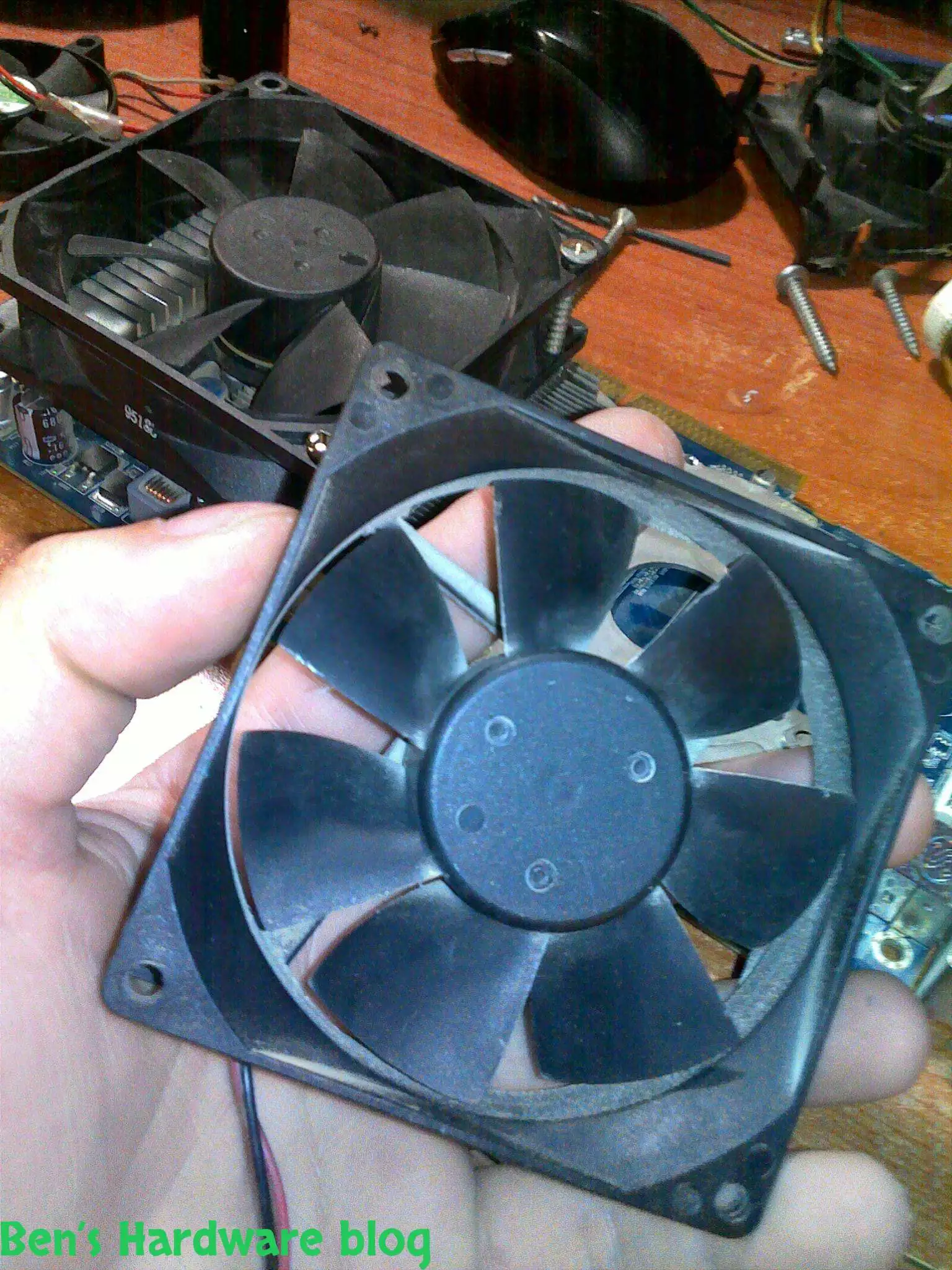 hd_3850_triple_fan_solution8.webp